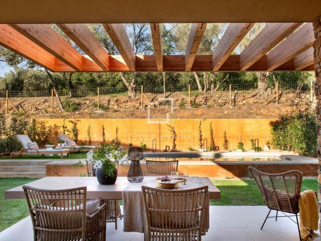 Chalet en venta en Regencós Costa Brava. Turó de Regencós Residencial. Chalets.
