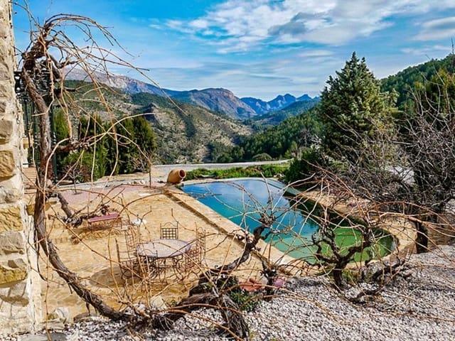 Chalet en venta en Relleu, Alicante Costa Blanca
