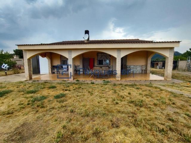 Chalet en venta en Riudarenes. Chalets.