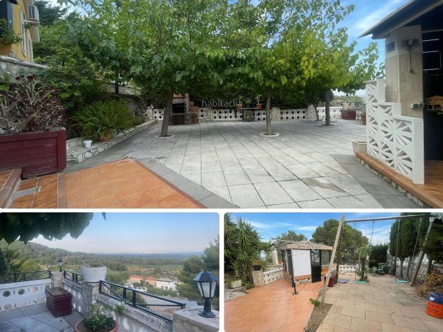 Chalet en venta en Riudecanyes. Chalet en venta en urbanización Montclar de Riudecanyes. Chalets.