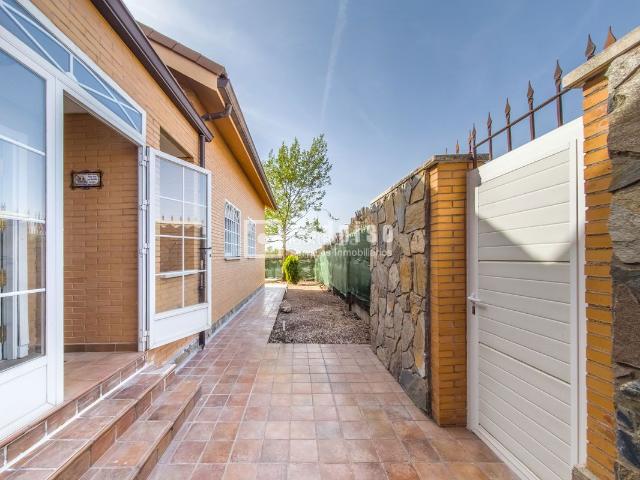 Chalet en venta en Rivas Vaciamadrid, Centro. Chalet independiente en Rivas Centro. Chalets Rivas.