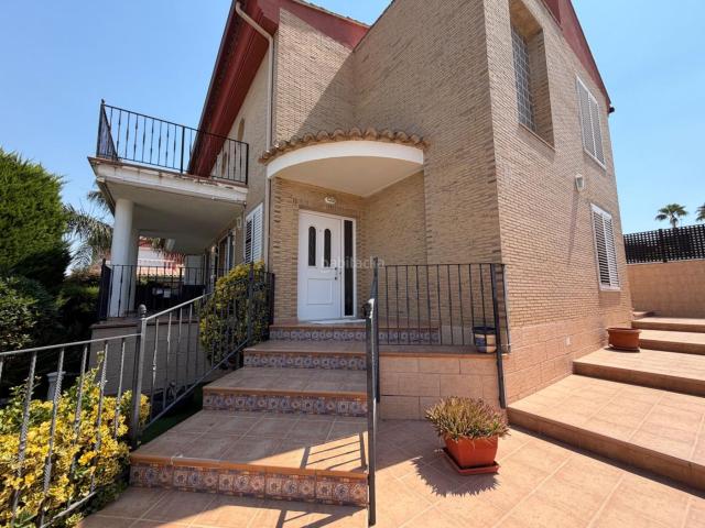 Chalet en venta en Riba roja de Túria. CHALET A LA VENTA EN EL PUEBLO DE RIBAROJA. Chalets Riba roja de.
