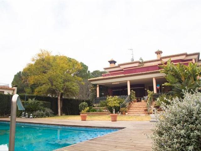 Chalet en venta en Riba roja de Túria. Chalet en venta en calle Antonio Machado, La Eliana Ribarroja del Turia. Chalets Riba roja de.