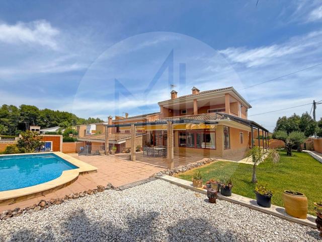 Chalet en venta en Riba roja de Túria. Chalets Riba roja de.