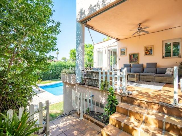 Chalet en venta en Riba roja de Túria