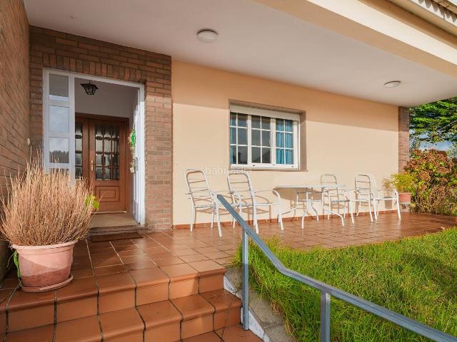 Chalet en venta en Ribadumia. Amplio Unifamiliar Con Amplio Terreno. Chalets.