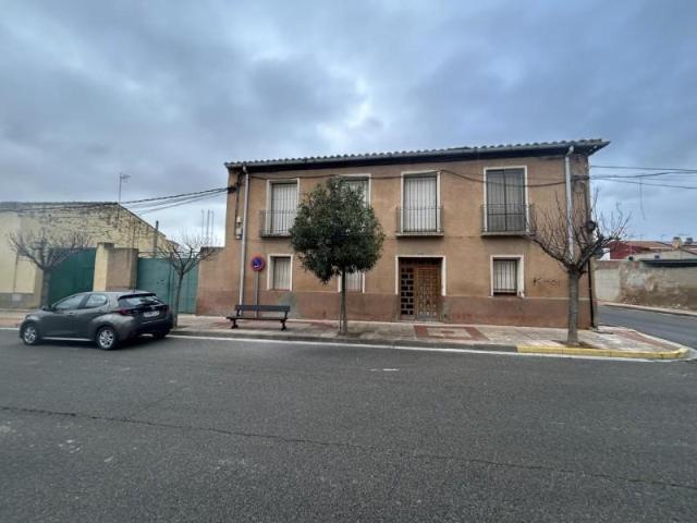 Chalet en venta en Ribaforada, Calle Mayor, 31550
