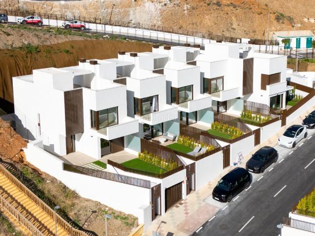 Chalet en venta en Rincón de la Victoria, Lo Cea. Chalets Rincón de la.