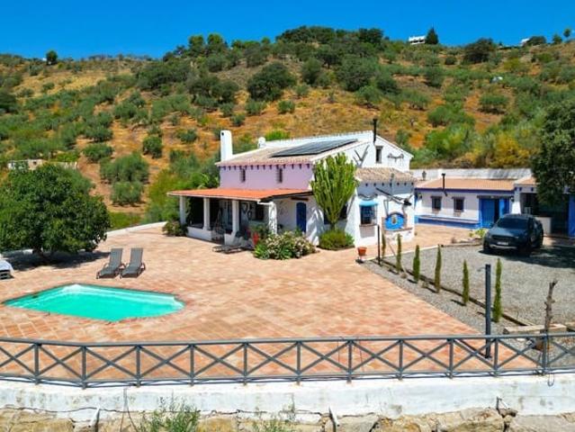 Chalet en venta en Riogordo, Málaga
