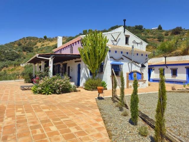 Chalet en venta en Riogordo, Málaga