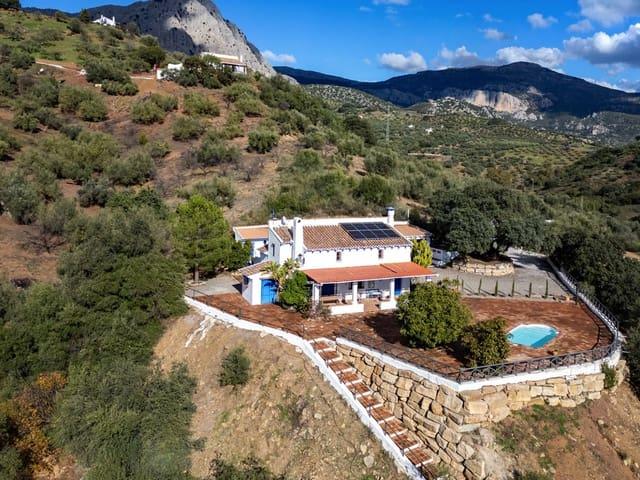 Chalet en venta en Riogordo, Málaga