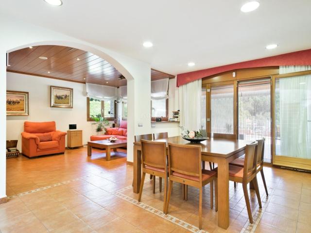 Chalet en venta en Ripoll Pirineos. Chalets.