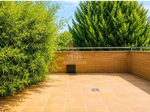 Chalet en venta en Rubí, Can Fatjó Sant Jordi Park Plana del Castell. Casa en venta en Can FatjóCan XimelisCan SerrafosàSant Jordi Park. Chalets.
