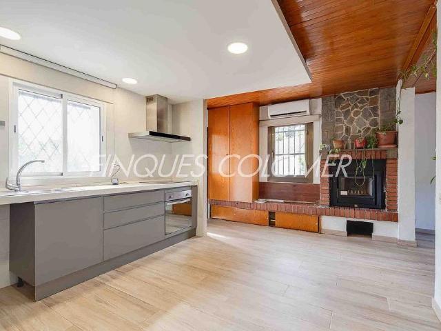 Chalet en venta en Rubí, de 112 m² 2 habitaciones por 385.000