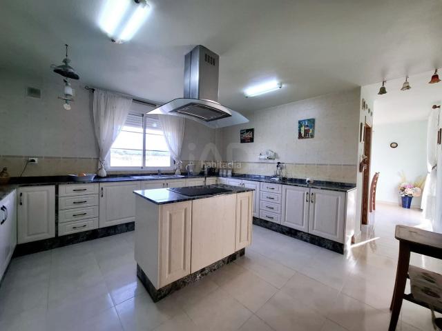 Chalet en venta en Totana. Chalets.