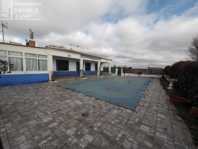 Chalet en Venta en Tomelloso Ideal para Tu Familia