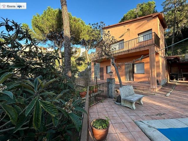 Chalet en venta en Tordera, de 111 m² 6 habitaciones por 230.000