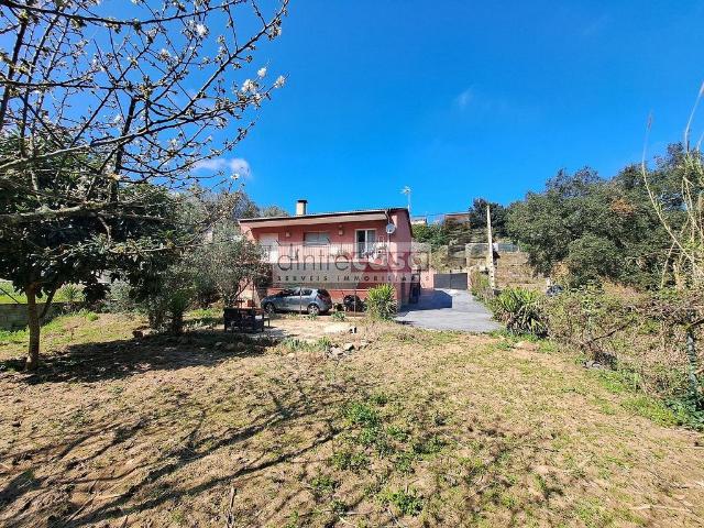 Chalet en venta en Tordera, de 172 m² 3 habitaciones por 280.000