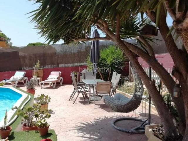 Chalet en venta en Tordera, Mas Mora Sant Daniel. Casa independiente urbano en venta en Tordera. Chalets.