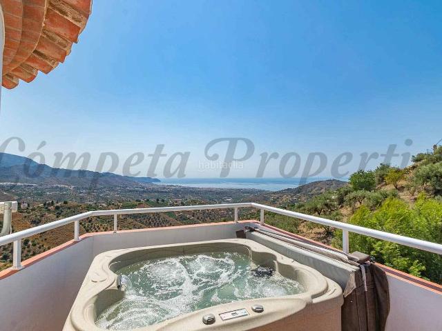 Chalet en venta en Torrox, Torrox Pueblo. Impresionante chalet con increibles vistas en Torrox. Chalets.