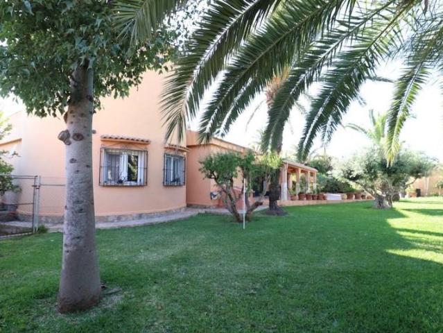 Chalet en venta en Torrevieja