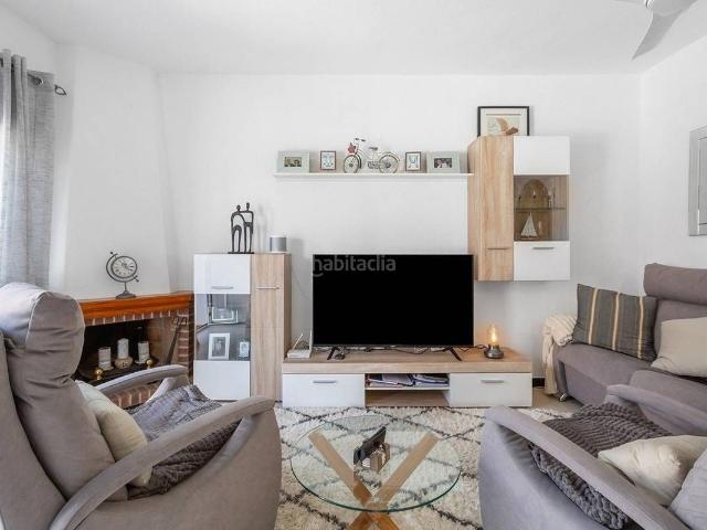 Chalet en venta en Torrevieja, Torreblanca. Dúplex en Torreblanca, Torrevieja Ideal para Disfrutar del Sol y la Naturaleza. Chalets.
