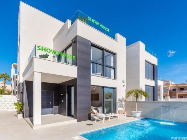 Chalet en venta en Torrevieja, Torrevieja