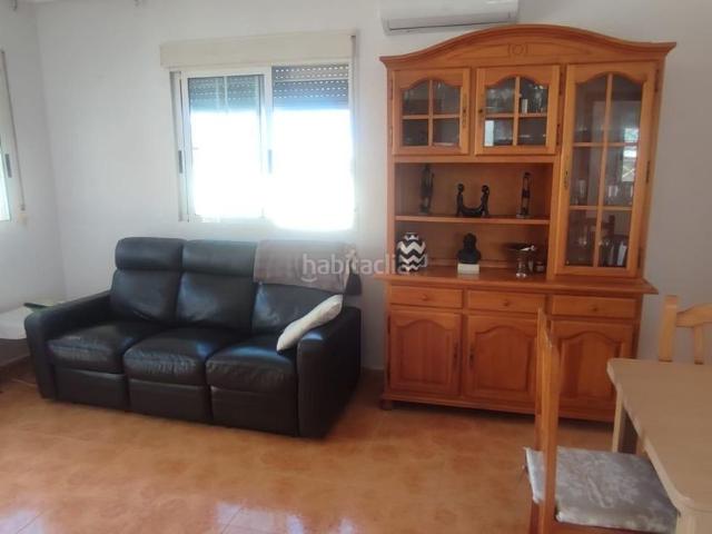 Chalet en venta en Torrevieja, Zona Carrefour Urbanizaciones. CHALET INDEPENDIENTE CON PISCINA COMUNITARIA Y AMPLIA PARCELA. Chalets.