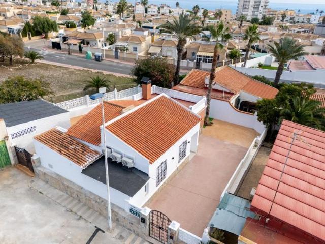 Chalet en venta en Torrevieja, Zona los Frutales