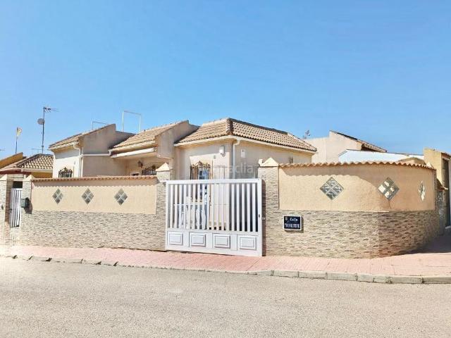 Chalet en venta en Torrevieja, Zona los Frutales. Chalet en venta en Las Calas Los Frutales, 3 dormitorios. Chalets.