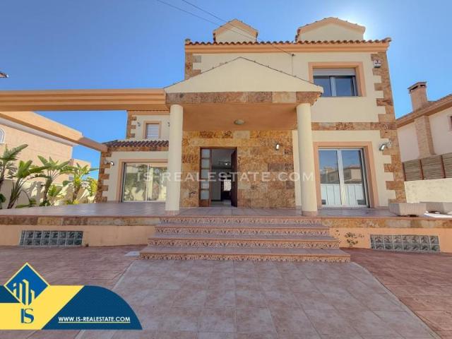 Chalet en venta en Torrevieja, Aguas nuevas 2