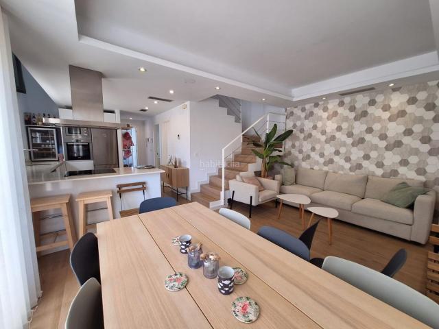 Chalet en venta en Torrevieja, Aguas Nuevas. Chalet de 3 dormitorios 3 baños con vistas al mar en Torrevieja Los Frutales. Chalets.
