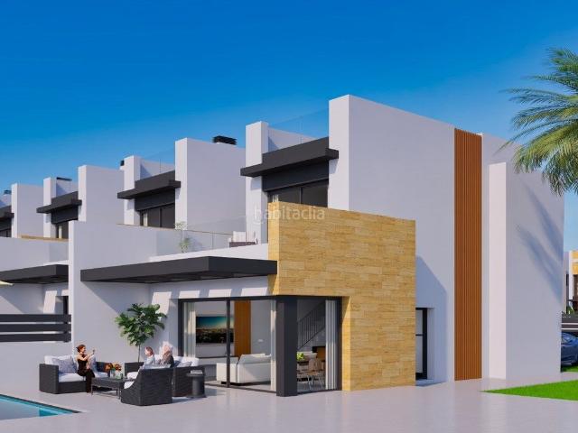 Chalet en venta en Torrevieja, Aguas Nuevas. Casa en Torrevieja. Chalets.