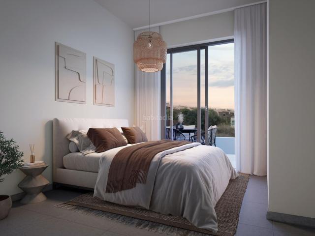Chalet en venta en Torrevieja, Aguas Nuevas. Villa de 3 dormitorios con piscina privada a la venta en Torrevieja. Chalets.