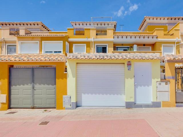 Chalet en venta en Torrevieja Alicante