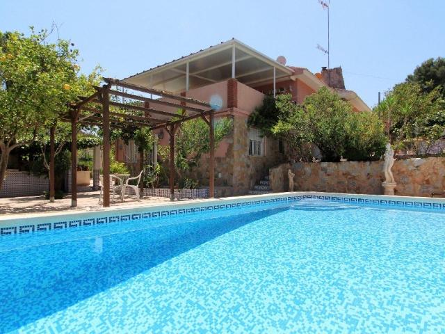 Chalet en venta en Torrevieja Alicante