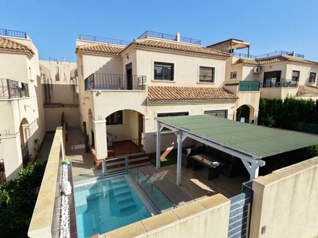 Chalet en venta en Torrevieja, Alicante Costa Blanca