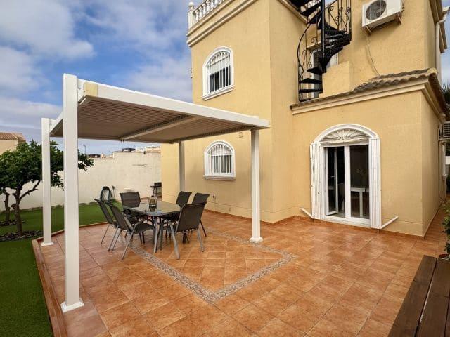 Chalet en venta en Torrevieja, Alicante Costa Blanca