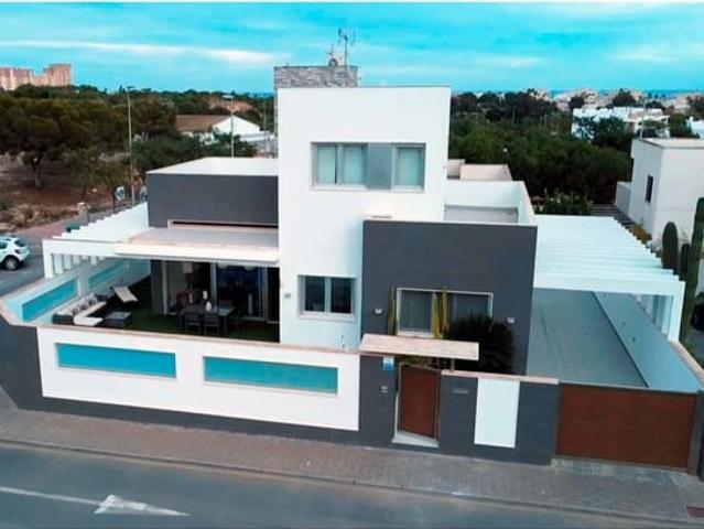 Chalet en venta en Torrevieja, Alicante Costa Blanca