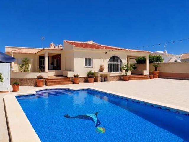 Chalet en venta en Torrevieja, Alicante Costa Blanca