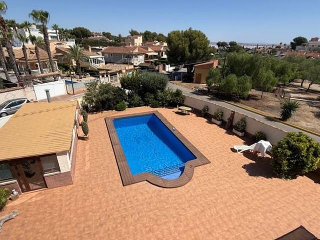 Chalet en venta en Torrevieja, Alicante Costa Blanca