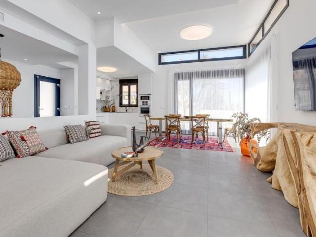 Chalet en venta en Torrevieja, Baix Segura