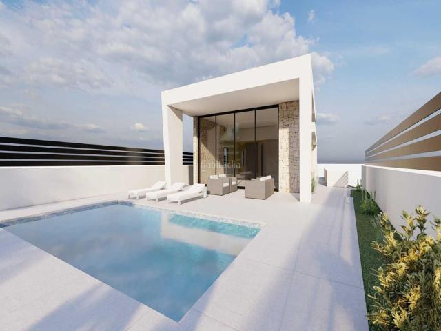 Chalet en venta en Torrevieja, Centro Muelle Pesquero. Tu nueva vivienda en un barrio privilegiado!. Chalets.