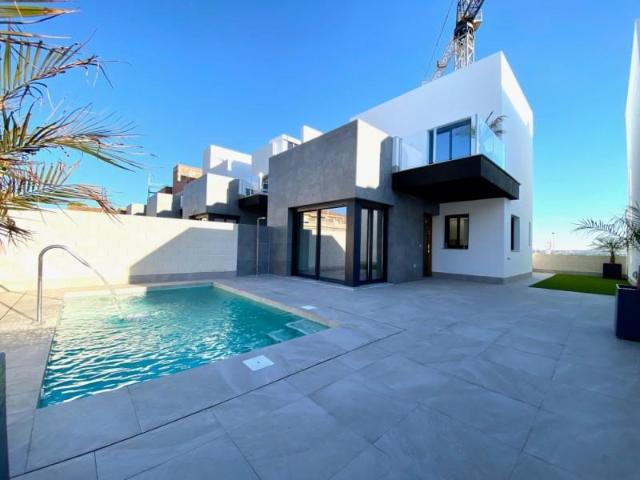 Chalet en venta en Torrevieja, La veleta