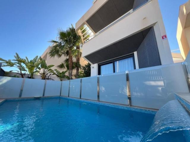 Chalet en venta en Torrevieja, La veleta