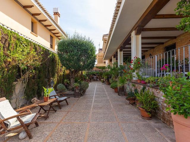 Chalet en venta en Torrevieja, La Veleta. Impresionante villa de lujo!. Chalets.