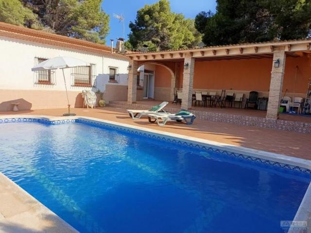 Chalet en venta en Torrevieja, Los balcones