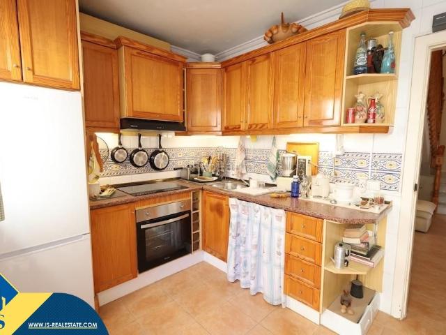 Chalet en venta en Torrevieja, Los Balcones Los Altos. Casa con piscina comunitaria, en la provincia de Alicante, en la ciudad de Torrevieja, en el barrio de Los Balcones. 3 habitacione. Chalets.