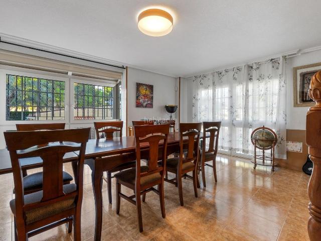 Chalet en venta en Torrevieja, Los Balcones Los Altos. CHALET CON PISCINA PRIVADA EN ESQUINA CON JACUZZI Y SAUNA. Chalets.