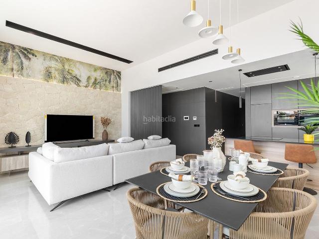 Chalet en venta en Torrevieja, Los Balcones Los Altos. Chalet de una planta con 3 dormitorios y piscina privada en Torrevieja. Chalets.